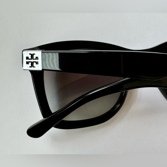 Tory Burch Sunglasses - Picture 3 of 8